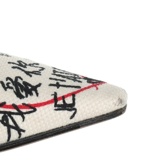 Authentic Dior Graffiti Embroidery Slingback Pumps in white 36 1/2 US 6 1/2 - Picture 11 of 16